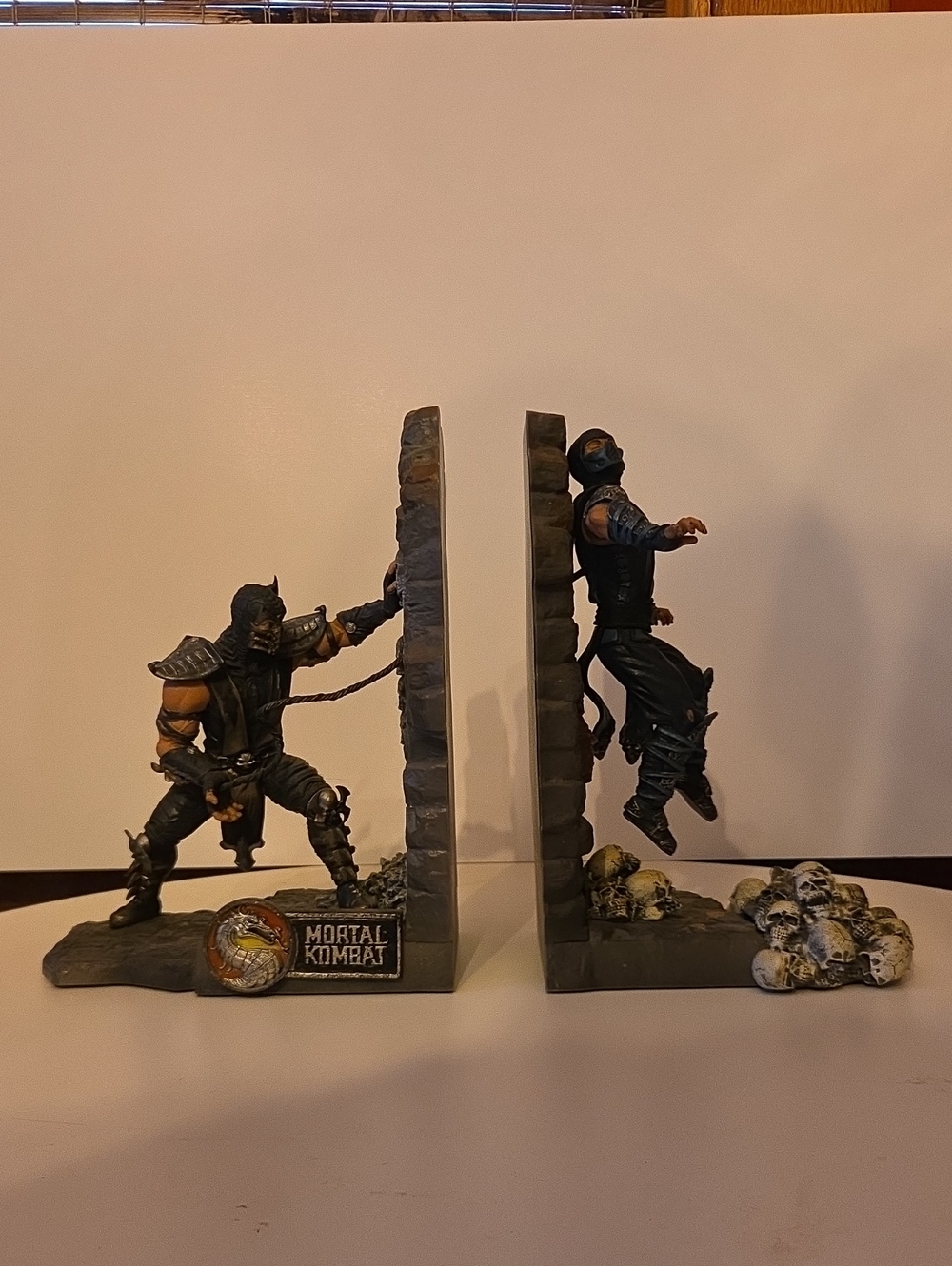 Scorpion & Sub-Zero Bookend Set - Black and Gray